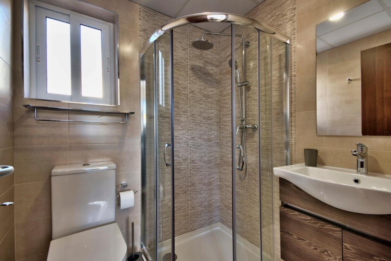 Central Suites St. Julian'S Esterno foto