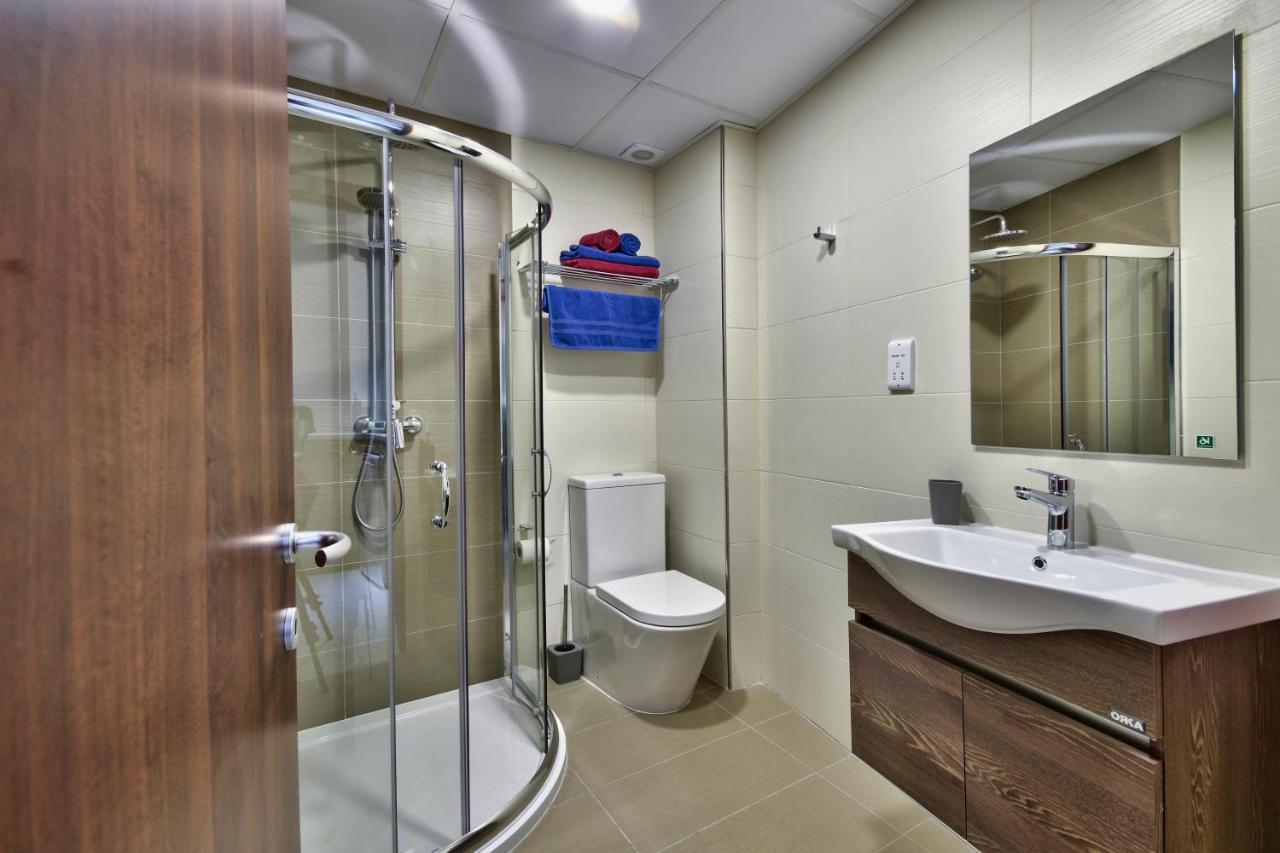 Central Suites St. Julian'S Esterno foto