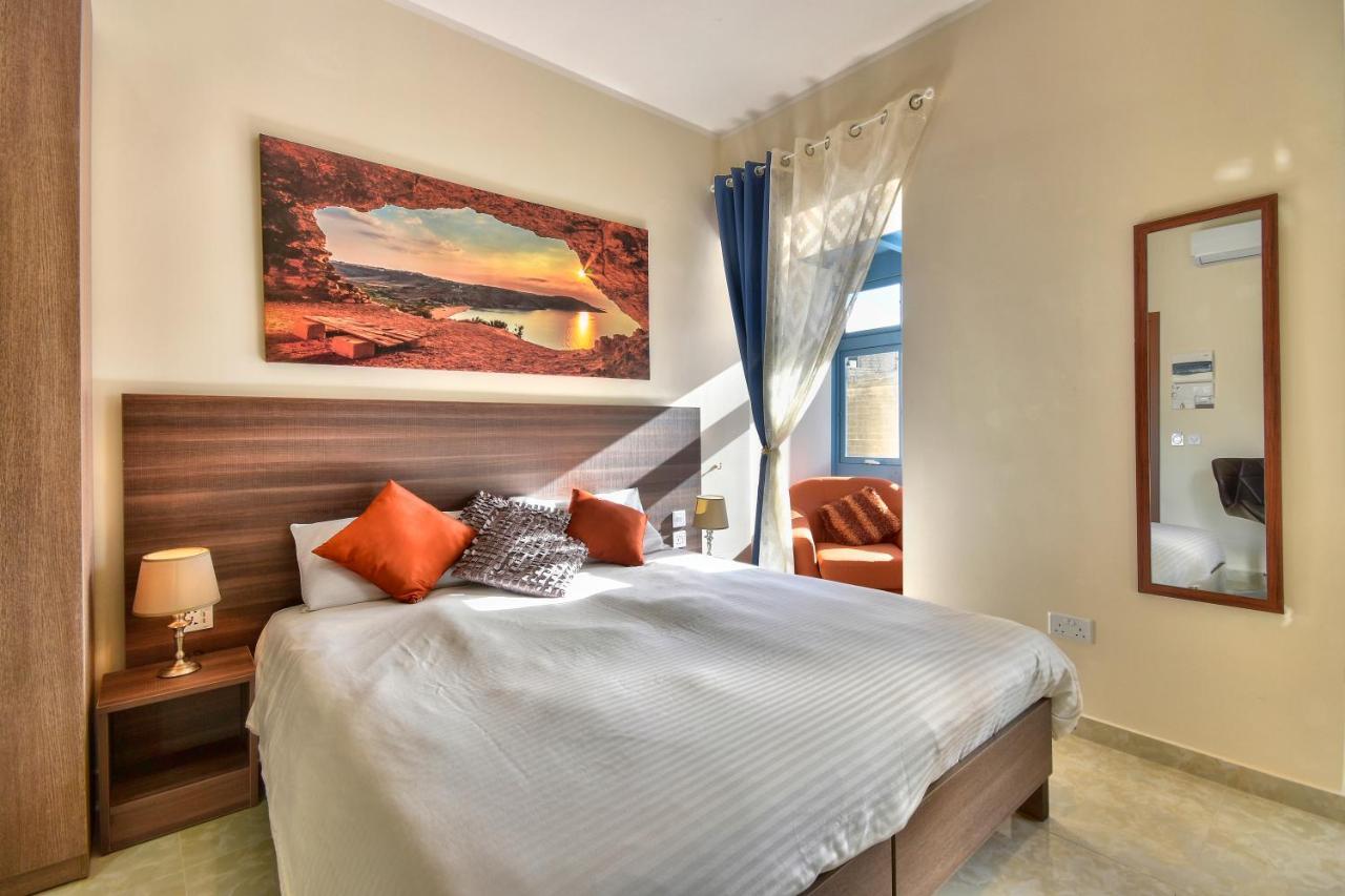 Central Suites St. Julian'S Esterno foto