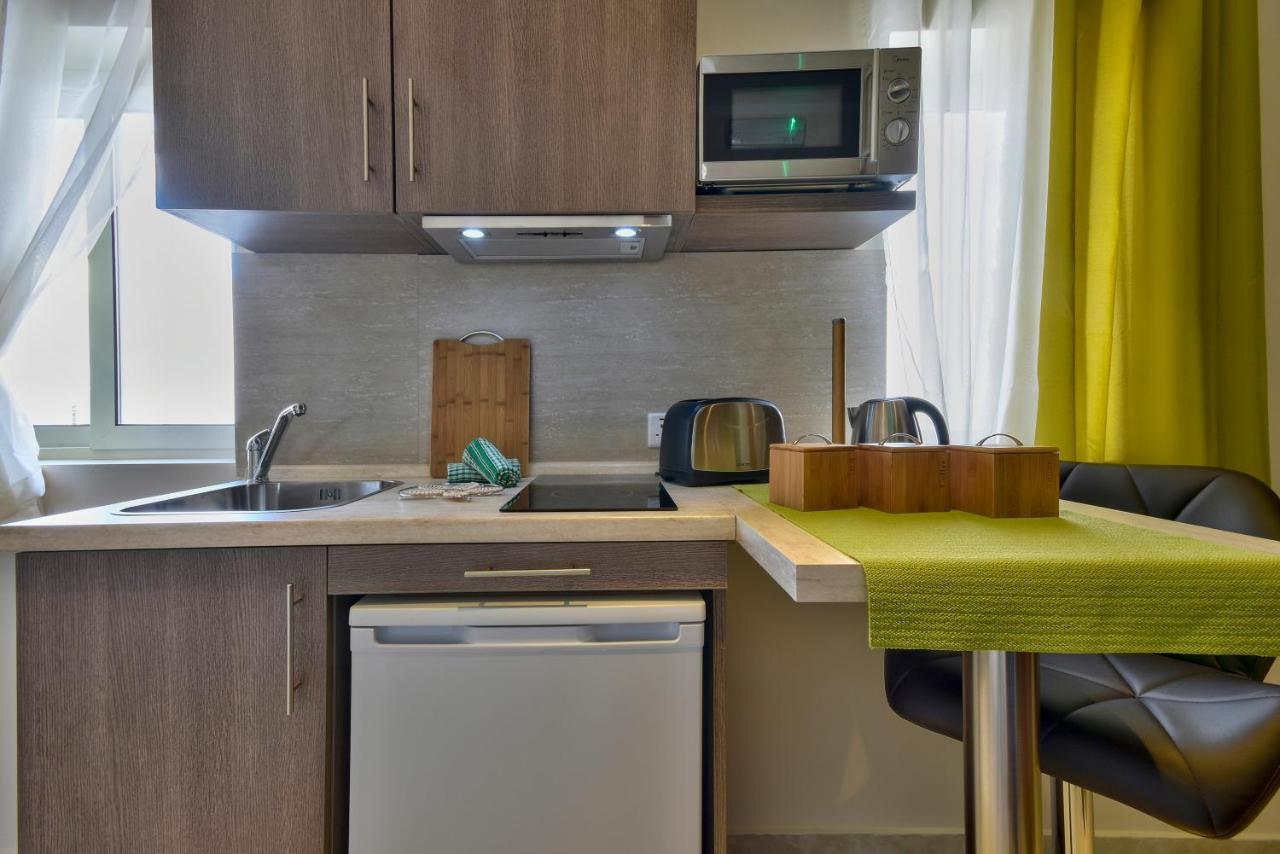 Central Suites St. Julian'S Esterno foto